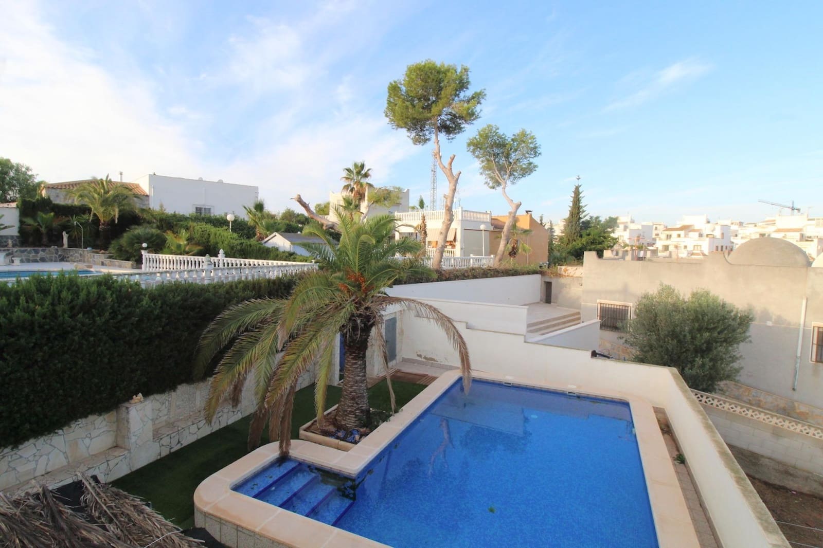 2 soveværelse Semi-Rækkehus til salg i Orihuela med swimmingpool - € 275.000 (Ref: 8634668)