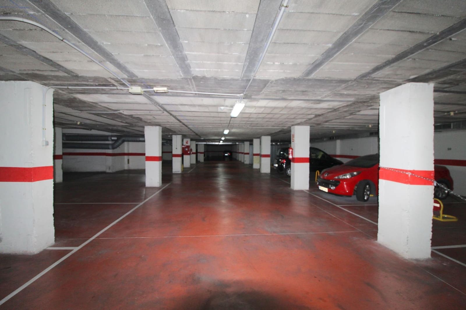 Garage til salg i Torrevieja - € 13.000 (Ref: 8827963)