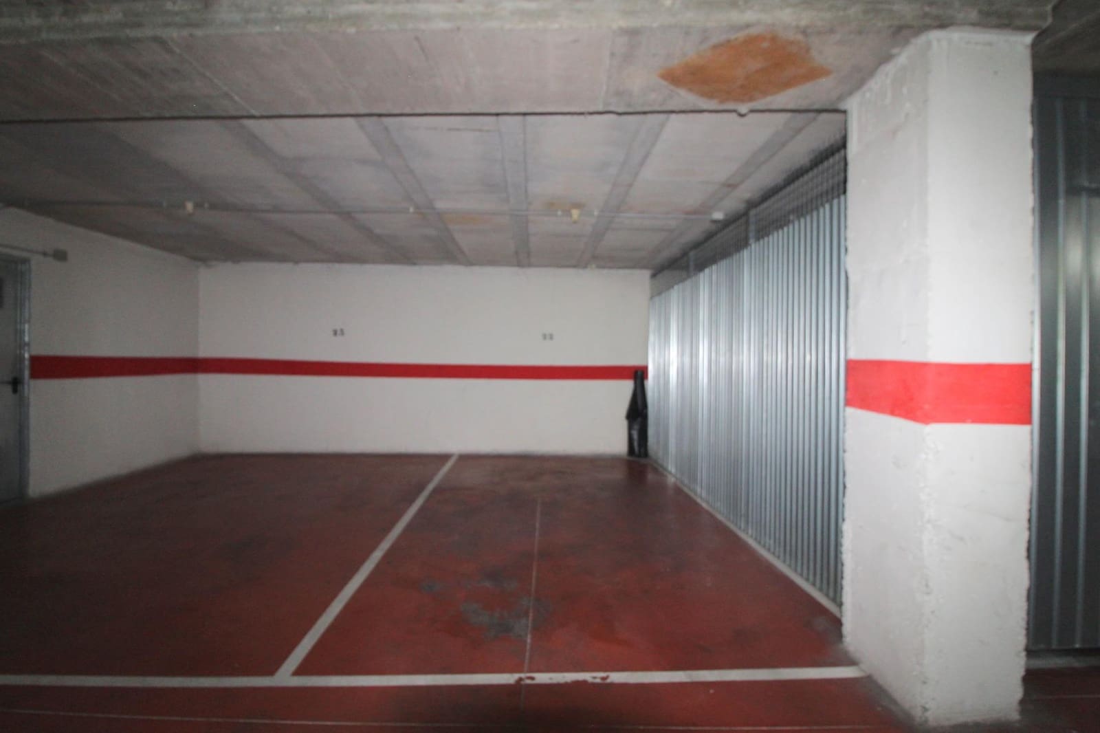 Garage til salg i Torrevieja - € 13.000 (Ref: 8827963)