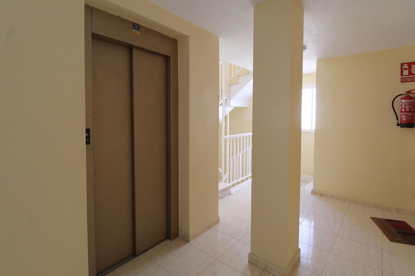 2 sypialnia Apartament na sprzedaż w Torrevieja - 124 900 € (Ref: 8865252)