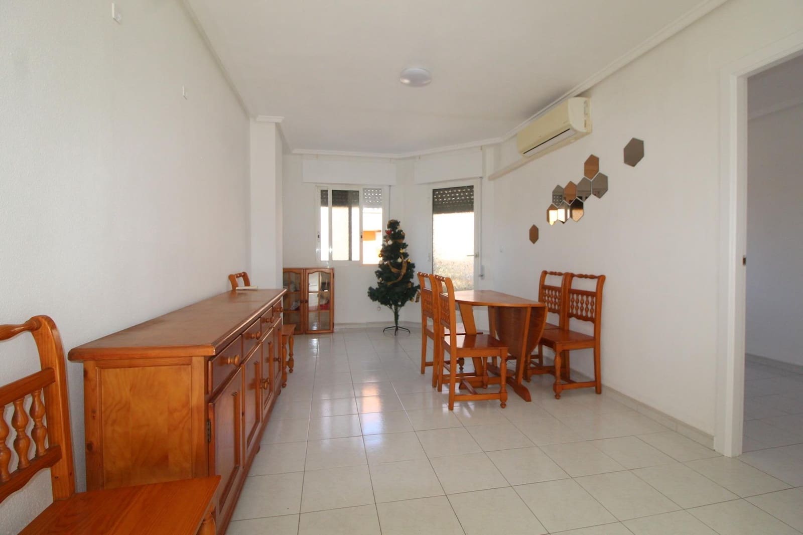 2 makuuhuone Huoneisto myytävänä paikassa Torrevieja - 110 000 € (Ref: 9112261)