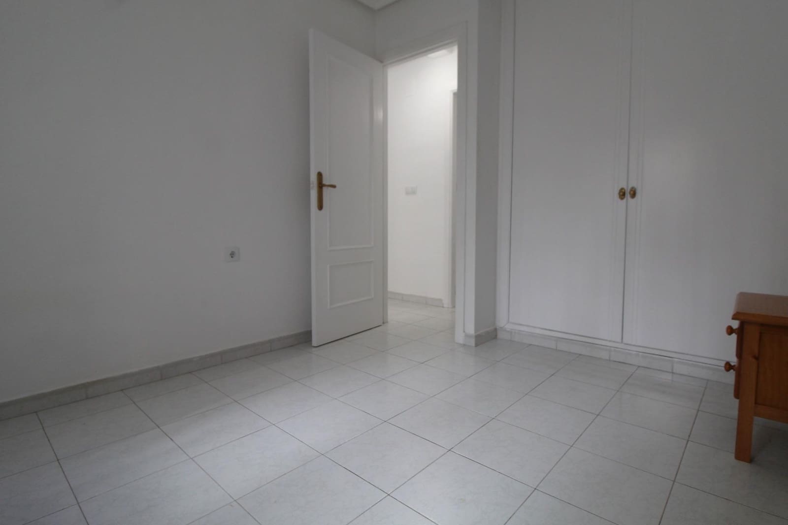 2 makuuhuone Huoneisto myytävänä paikassa Torrevieja - 110 000 € (Ref: 9112261)