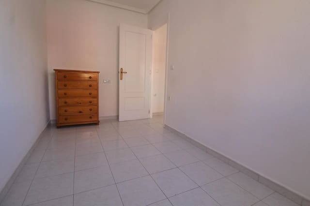 2 makuuhuone Huoneisto myytävänä paikassa Avenida Habaneras - Curva de Palangre, Torrevieja - 110 000 € (Ref: 9112261)