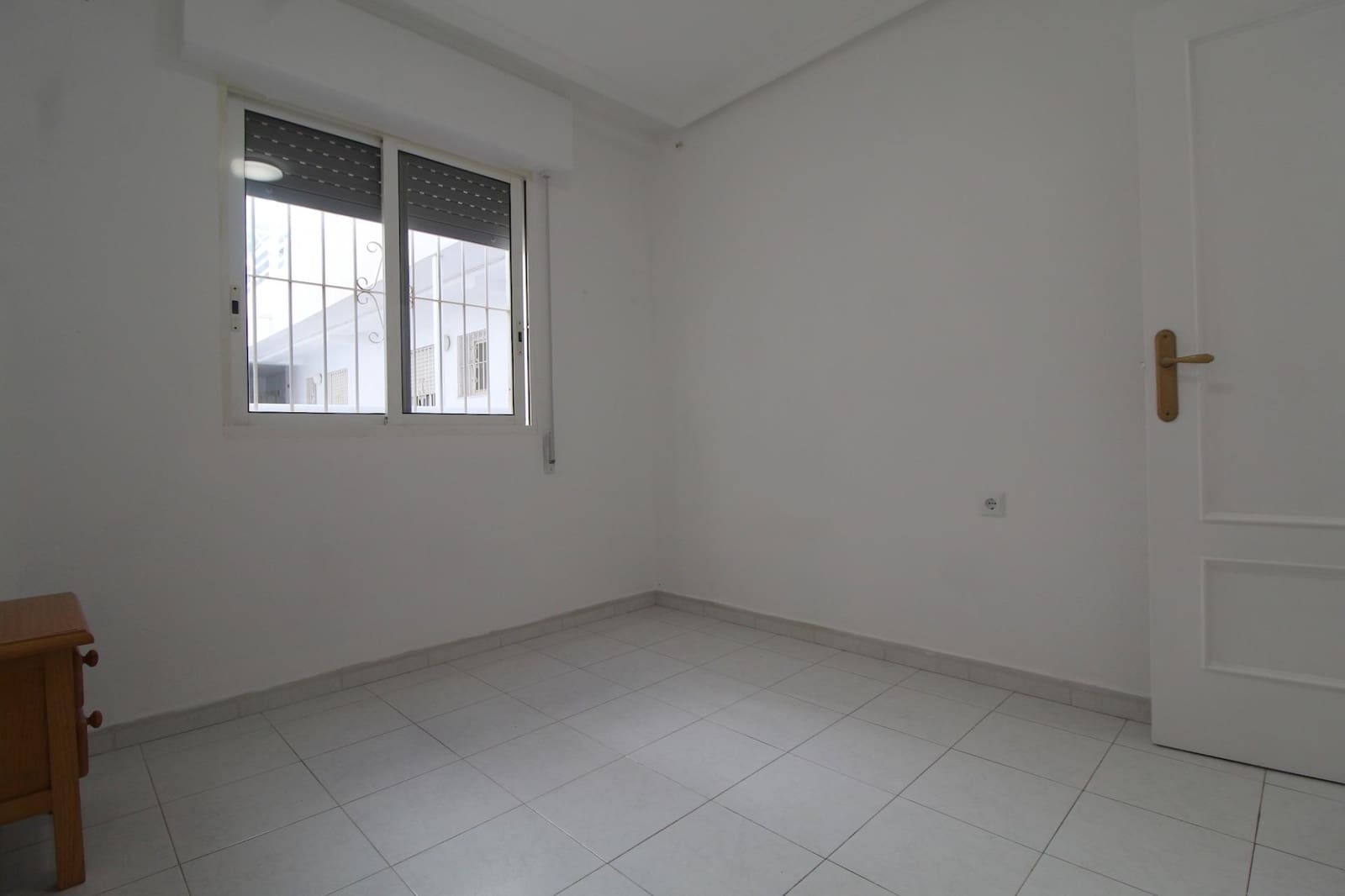 2 makuuhuone Huoneisto myytävänä paikassa Torrevieja - 110 000 € (Ref: 9112261)