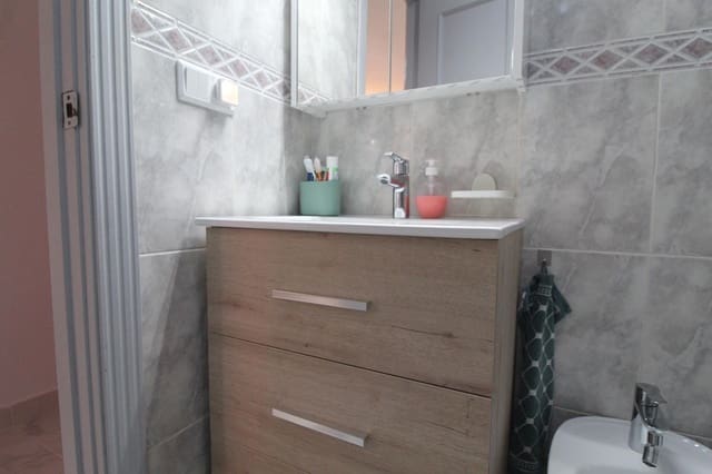 1 sypialnia Apartament na sprzedaż w Avenida Habaneras - Curva de Palangre, Torrevieja - 110 000 € (Ref: 9149177)