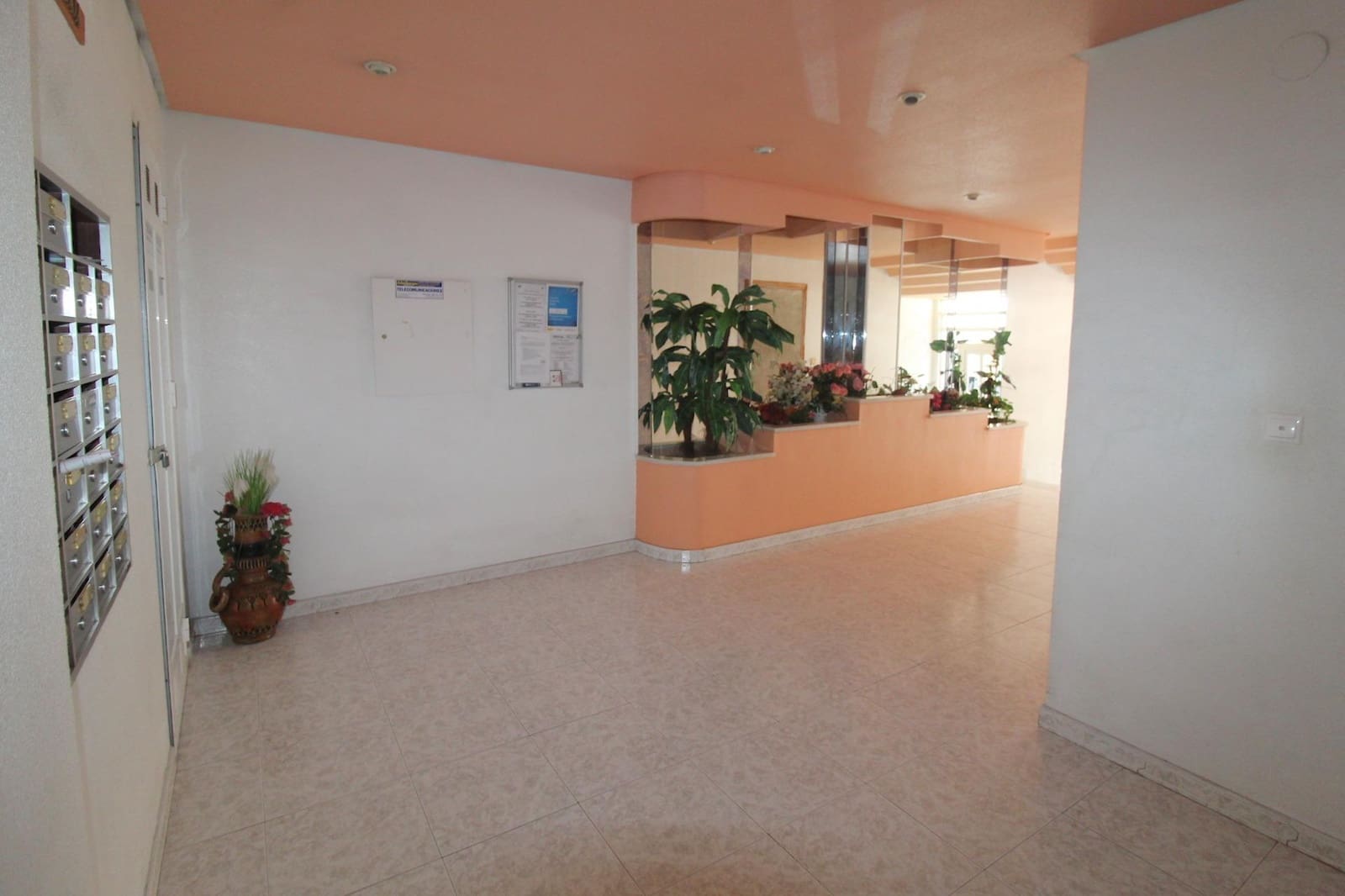 1 slaapkamer Appartement te koop in Torrevieja met zwembad - € 110.000 (Ref: 9188386)