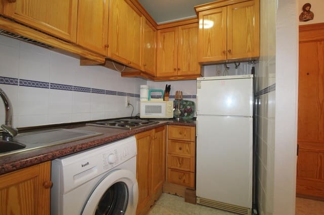 1 sypialnia Apartament na sprzedaż w Avenida Habaneras - Curva de Palangre, Torrevieja z basenem - 110 000 € (Ref: 9188386)