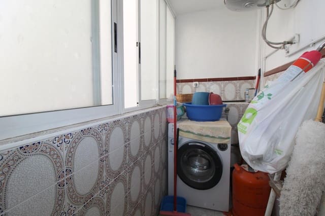 4 soveværelse Lejlighed til salg i Centro, Torrevieja - € 165.000 (Ref: 9264451)