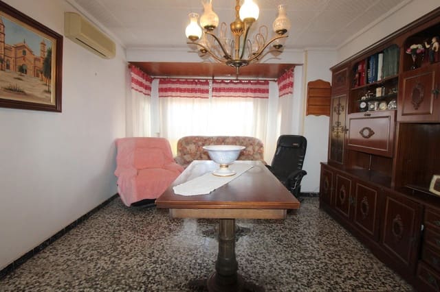 4 soveværelse Lejlighed til salg i Centro, Torrevieja - € 165.000 (Ref: 9264451)