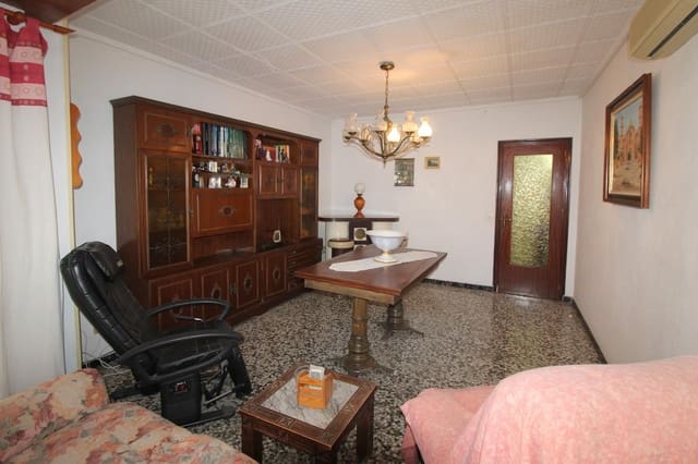 4 soveværelse Lejlighed til salg i Centro, Torrevieja - € 165.000 (Ref: 9264451)