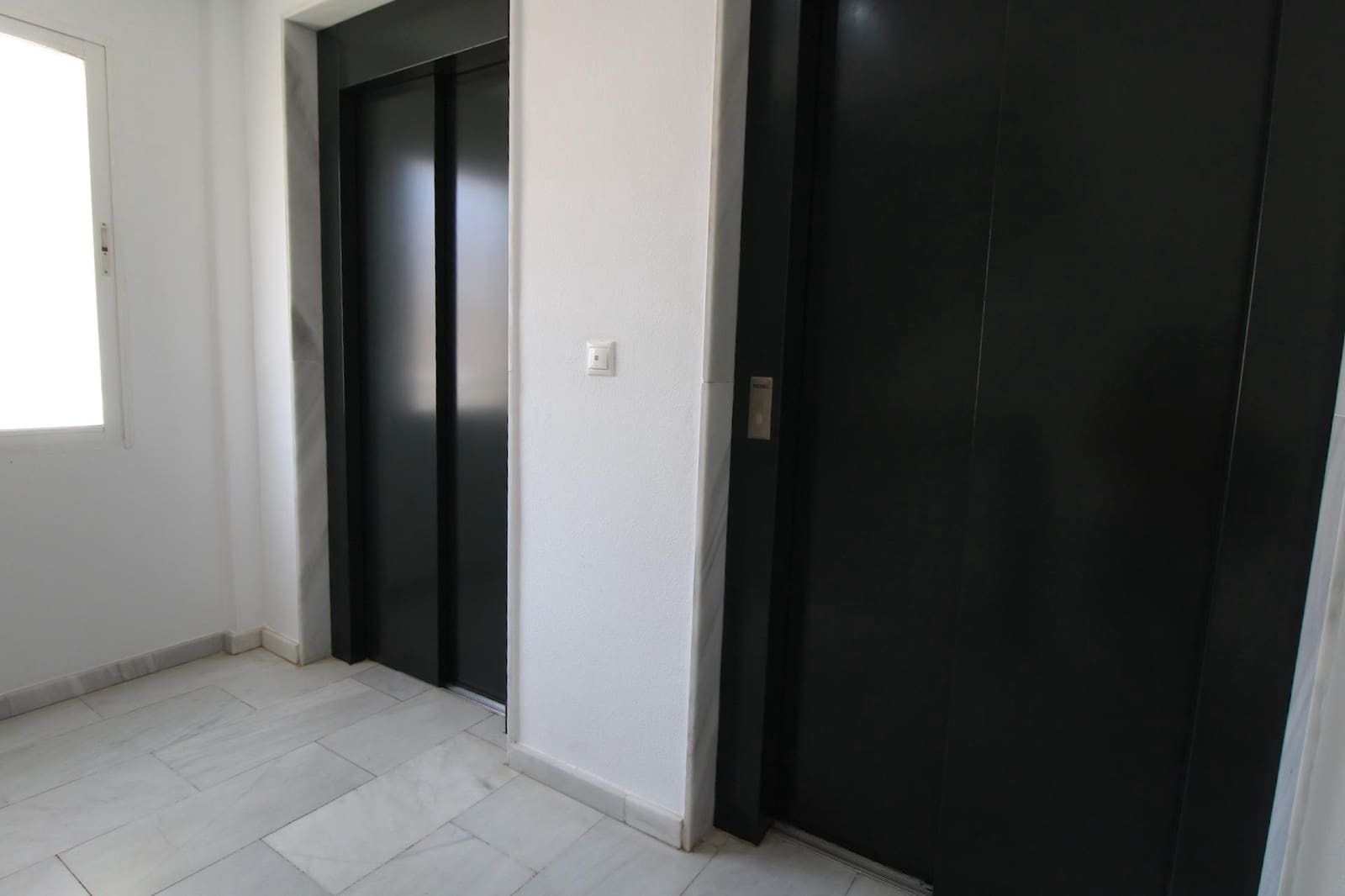 2 slaapkamer Appartement te koop in Torrevieja met zwembad - € 159.000 (Ref: 9264452)
