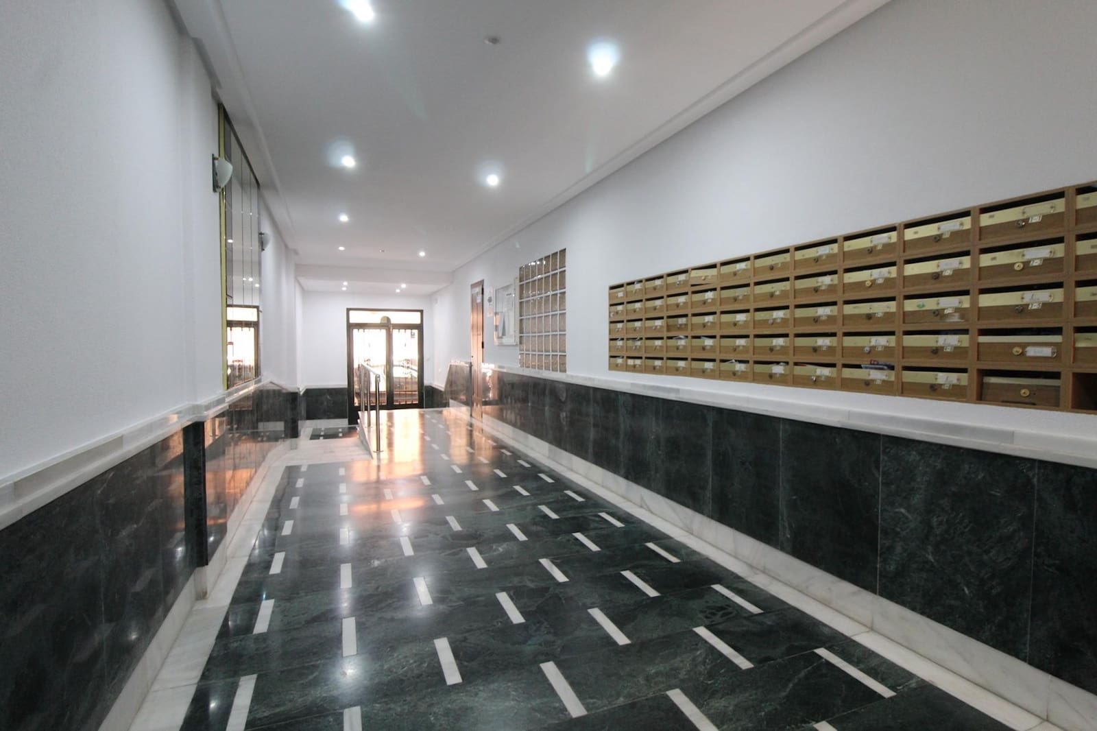 2 slaapkamer Appartement te koop in Torrevieja met zwembad - € 159.000 (Ref: 9264452)