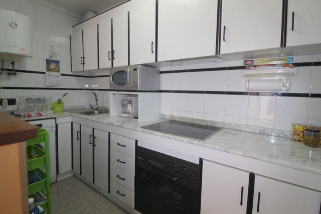 2 sypialnia Apartament na sprzedaż w Avenida Habaneras - Curva de Palangre, Torrevieja z garażem - 148 900 € (Ref: 9382797)