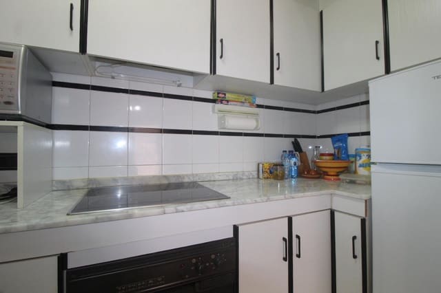 2 sypialnia Apartament na sprzedaż w Avenida Habaneras - Curva de Palangre, Torrevieja z garażem - 148 900 € (Ref: 9382797)