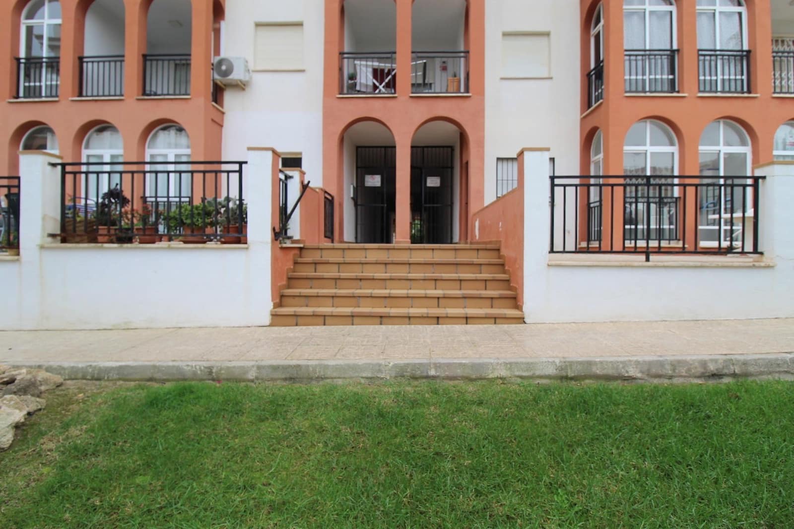 1 makuuhuone Huoneisto myytävänä paikassa Torrevieja mukana uima-altaan - 115 000 € (Ref: 9387858)