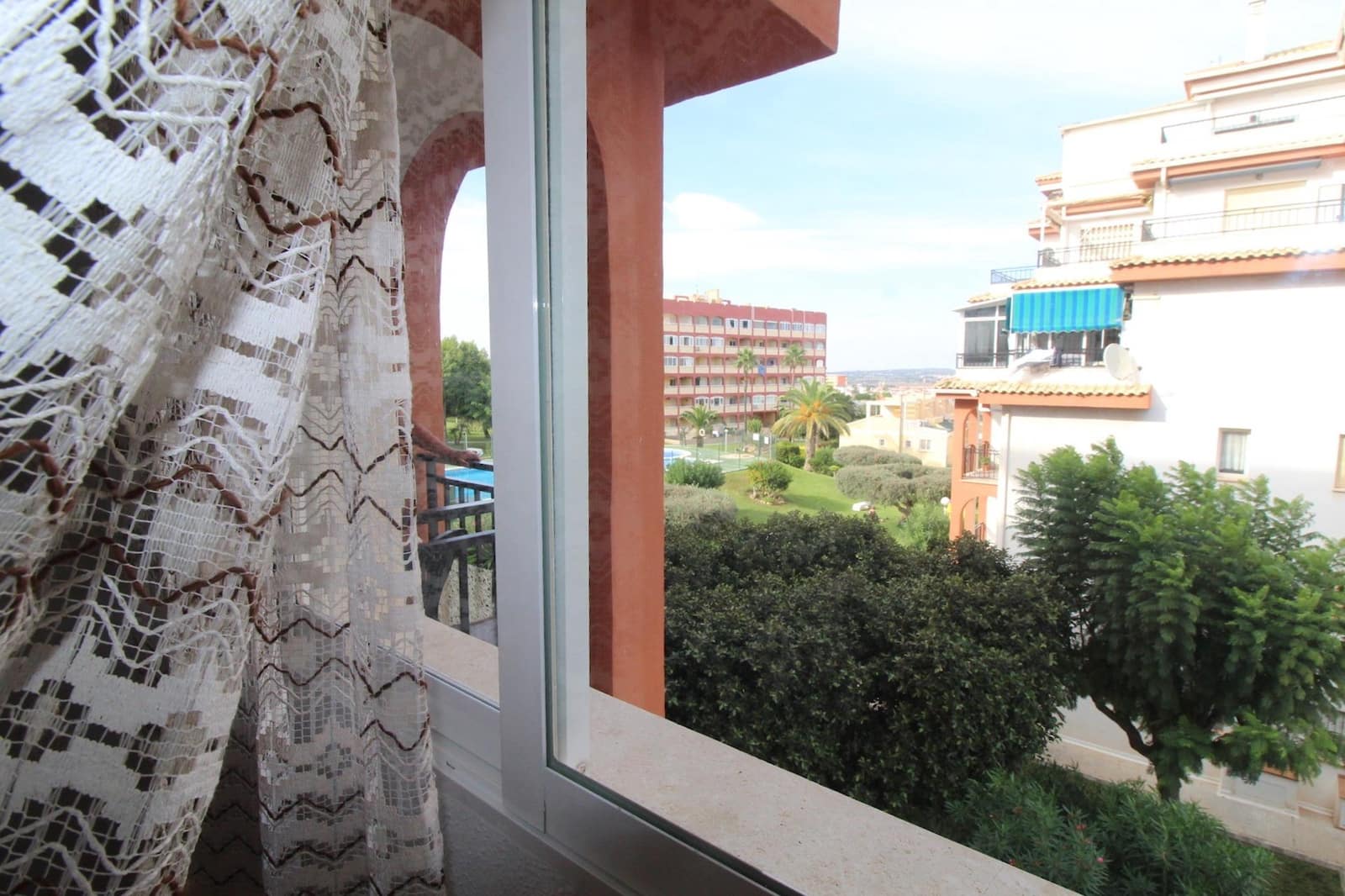 1 makuuhuone Huoneisto myytävänä paikassa Torrevieja mukana uima-altaan - 115 000 € (Ref: 9387858)