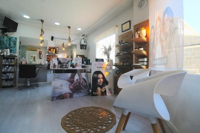 1 chambre Local Commercial à vendre à Centro - Muelle Pesquero, Torrevieja - 75 000 € (Ref: 9387859)