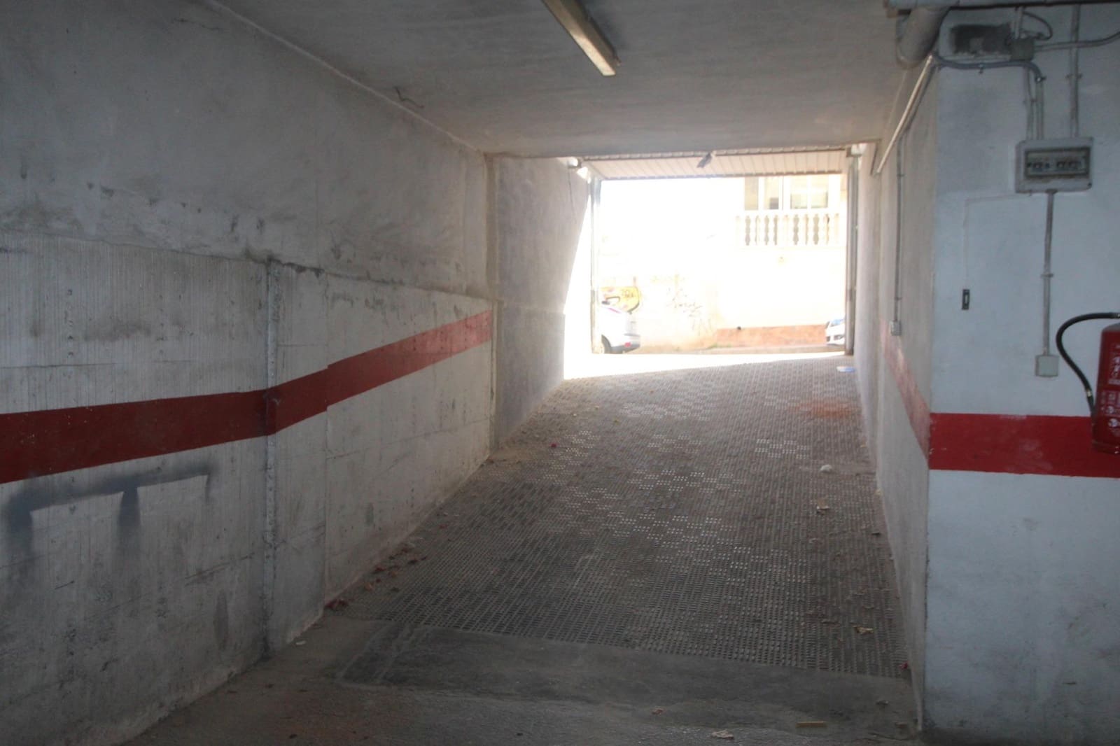 Garage till salu i Torrevieja - 13 000 € (Ref: 9395950)