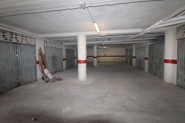 Garaje en Avenida Habaneras - Curva de Palangre, Torrevieja en venta - 13.000 € (Ref: 9395950)
