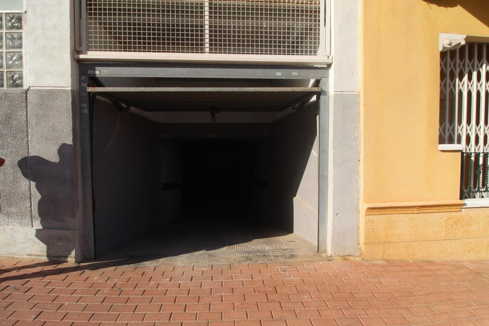 Garage till salu i Torrevieja - 13 000 € (Ref: 9395950)