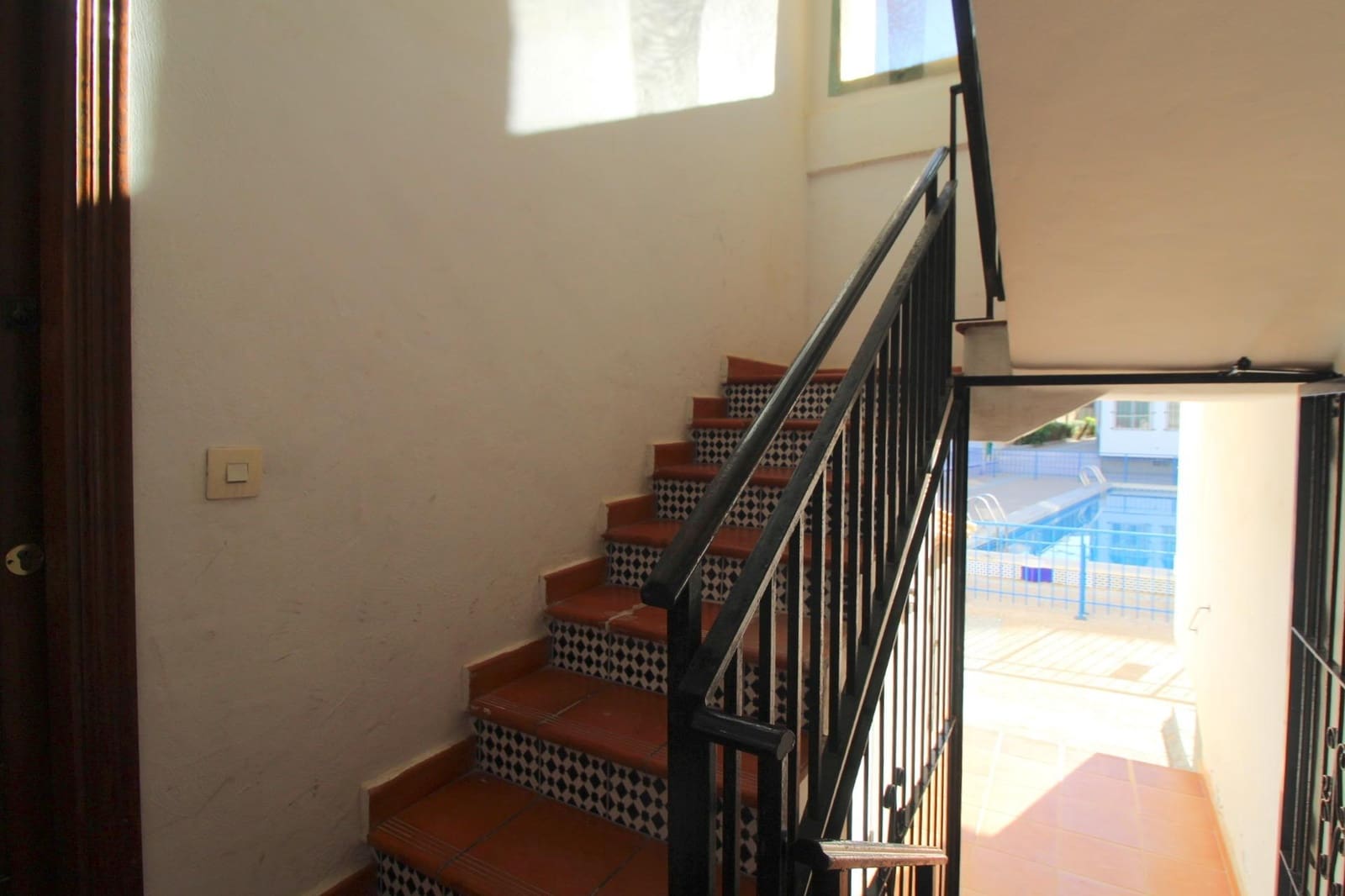 Studio til salgs i Torrevieja med svømmebasseng - € 98 000 (Ref: 9422379)