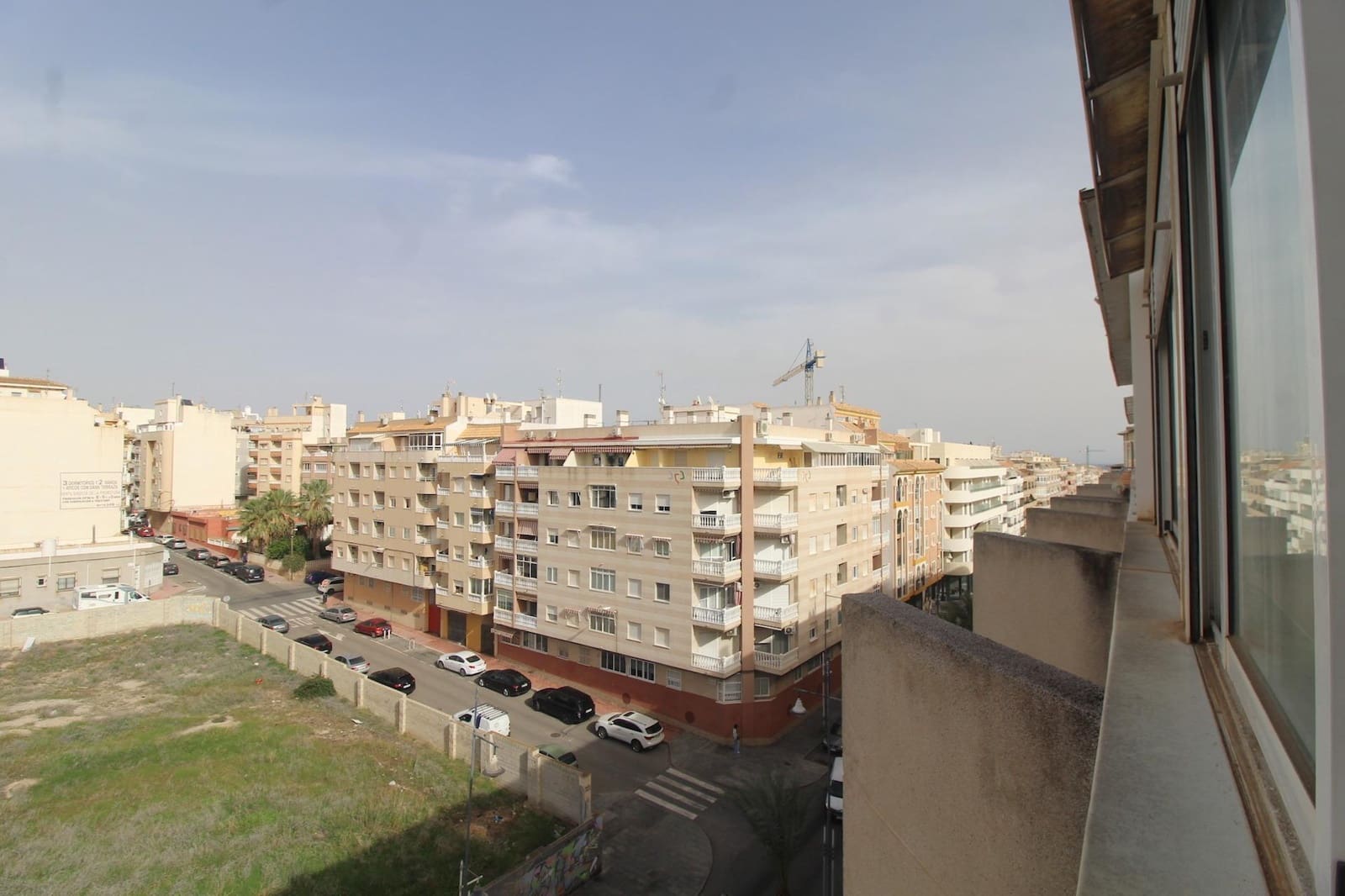 Ático de 1 habitación en Torrevieja en venta con piscina - 115.000 € (Ref: 9450236)