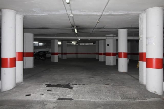 Garasje til salgs i Avenida Habaneras - Curva de Palangre, Torrevieja - € 12 000 (Ref: 9452085)