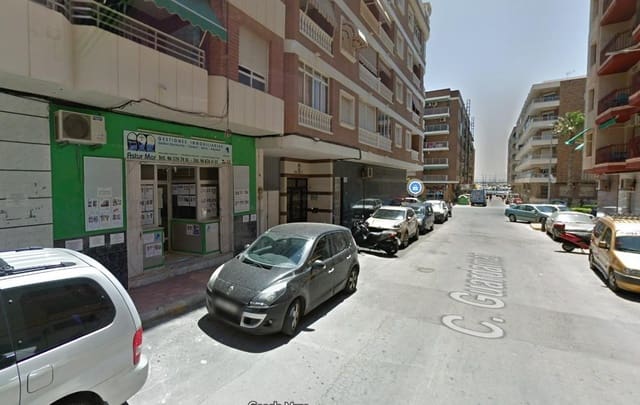 Kommersiell til salgs i Playa del Acequión, Torrevieja - € 105 000 (Ref: 9452086)
