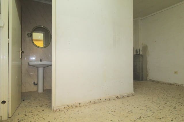 Kommersiell til salgs i Playa del Acequión, Torrevieja - € 105 000 (Ref: 9452086)