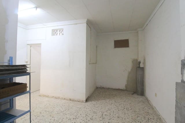 Kommersiell til salgs i Playa del Acequión, Torrevieja - € 105 000 (Ref: 9452086)