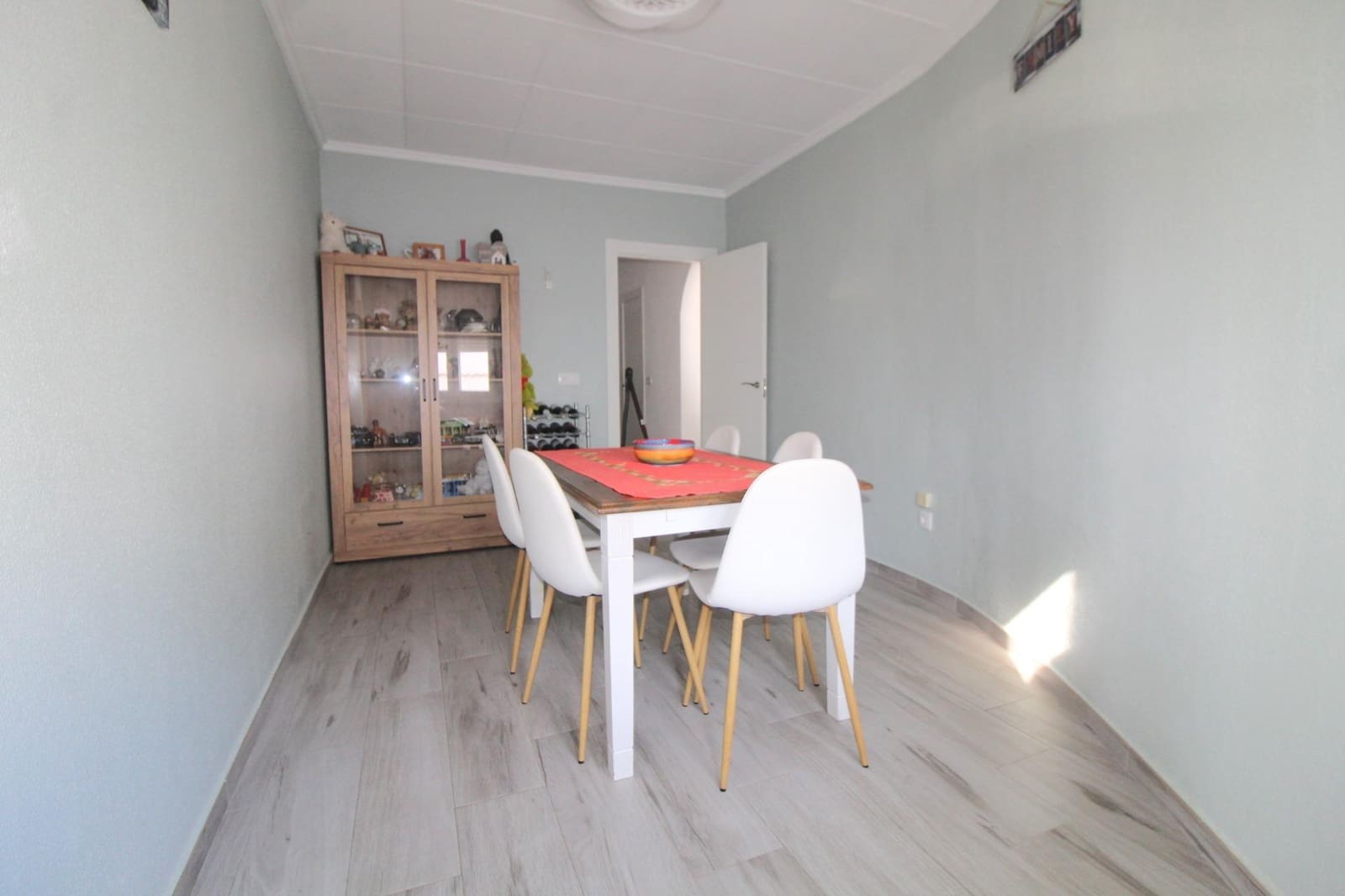 4 slaapkamer Villa te koop in Torrevieja met zwembad garage - € 368.000 (Ref: 9482019)