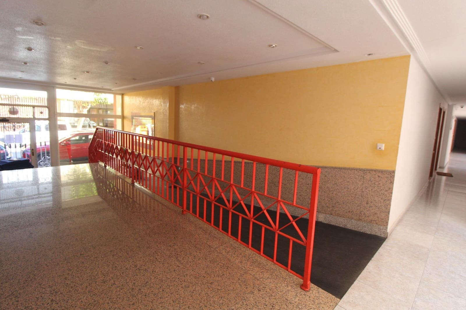 1 sypialnia Apartament na sprzedaż w Torrevieja z basenem - 105 000 € (Ref: 9527642)