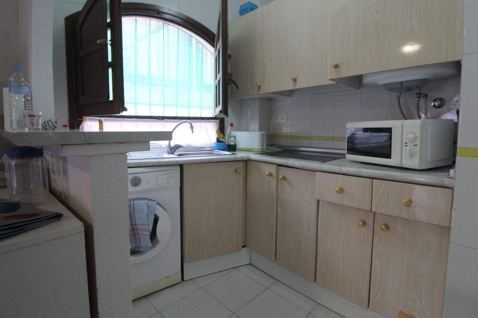 Studio na sprzedaż w Torrevieja z basenem - 90 000 € (Ref: 9533680)