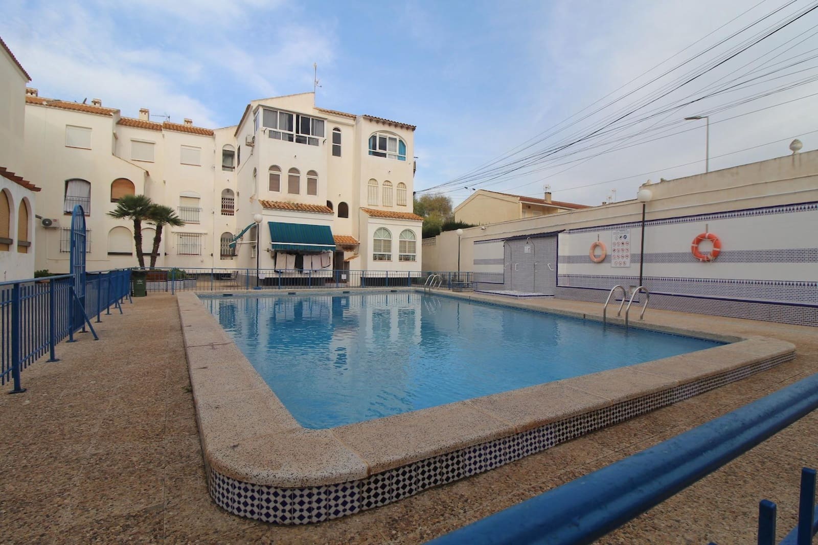 Studio na sprzedaż w Torrevieja z basenem - 90 000 € (Ref: 9533680)