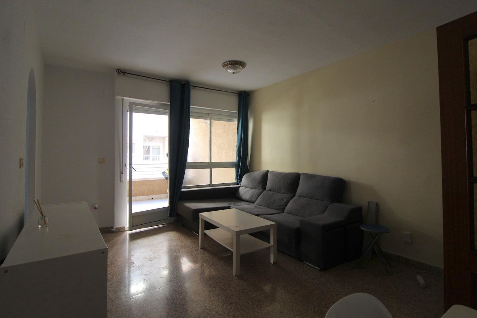 2 soverom Leilighet til salgs i Torrevieja - € 135 000 (Ref: 9535883)