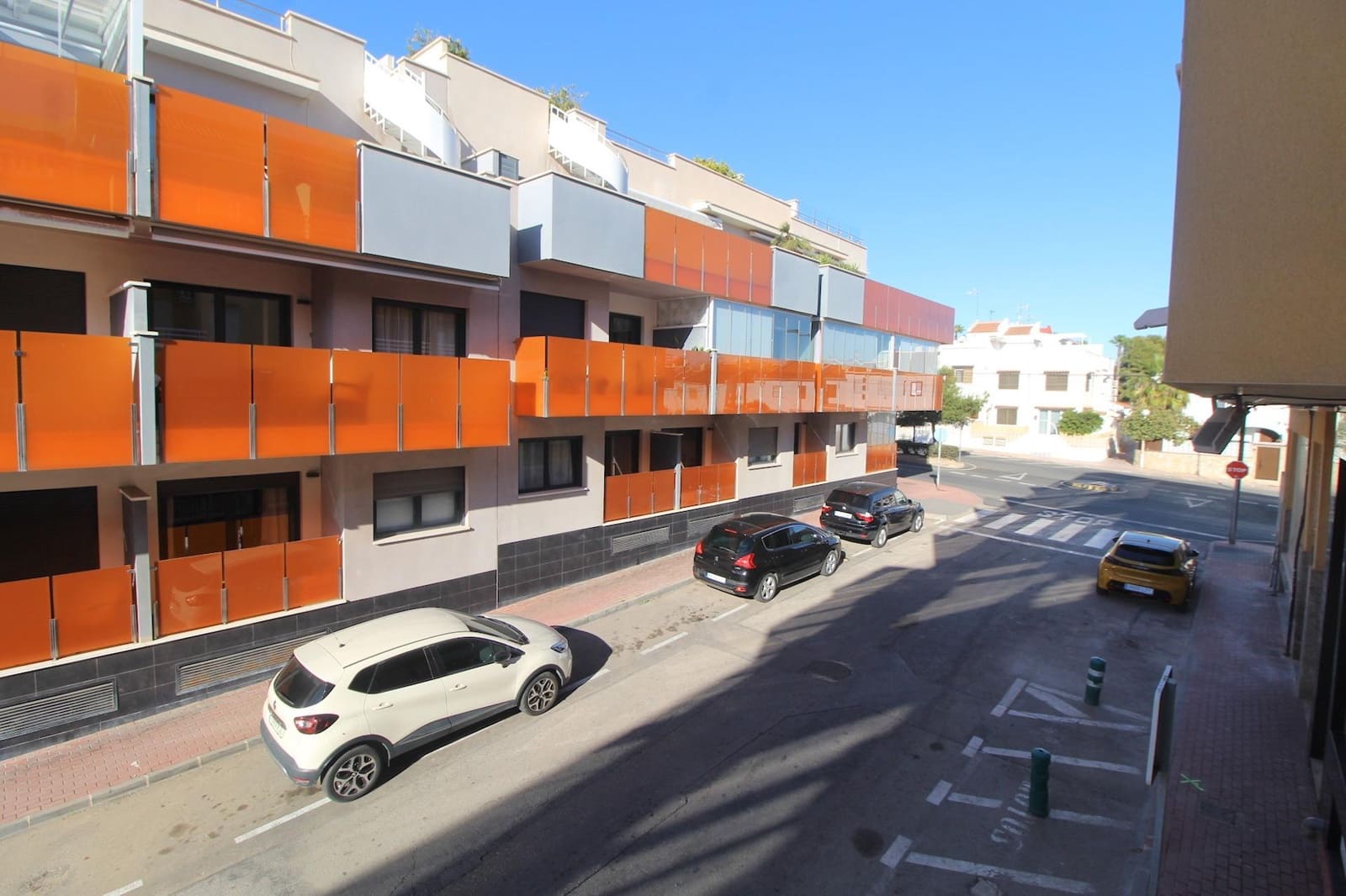 2 bedroom Apartment for sale in Torrevieja - € 110,000 (Ref: 9543547)