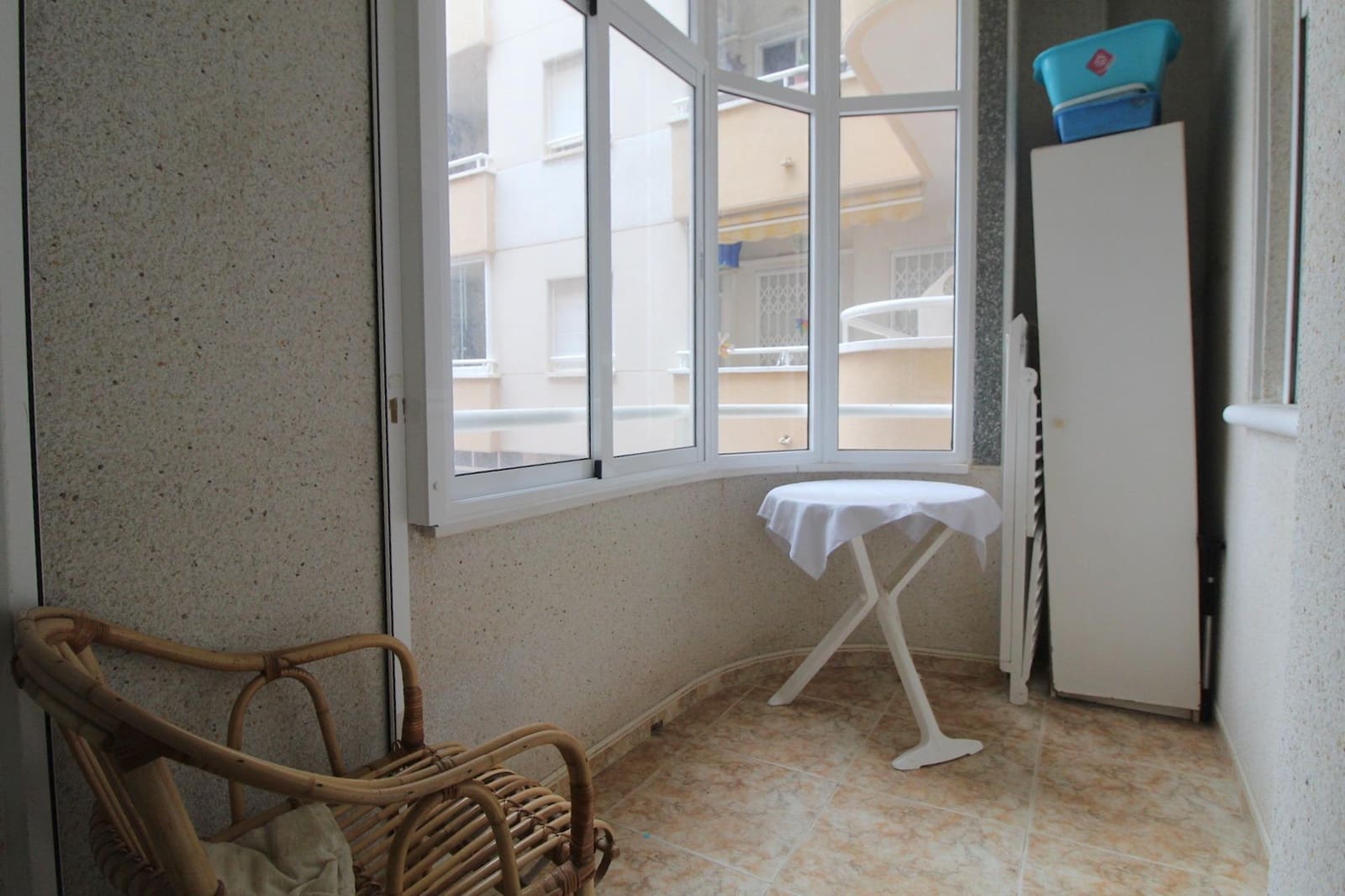 Apartamento de 2 habitaciones en Torrevieja en venta - 155.000 € (Ref: 9543548)
