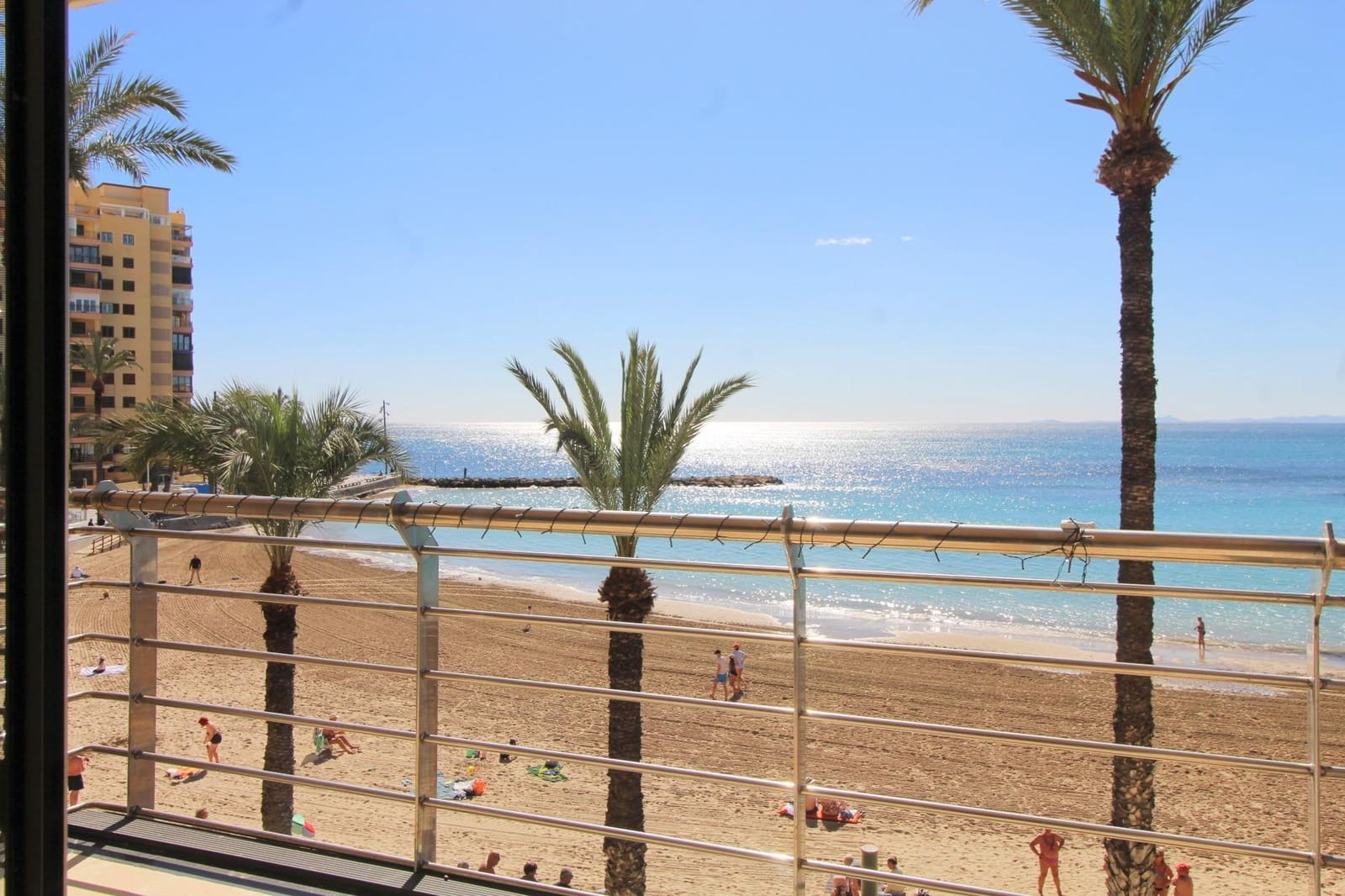 4 bedroom Flat for sale in Torrevieja - € 775,000 (Ref: 9615392)
