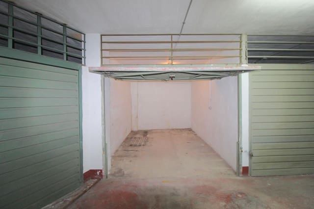 Garagem para venda em Parque de las Naciones, Torrevieja - 13 000 € (Ref: 9634182)