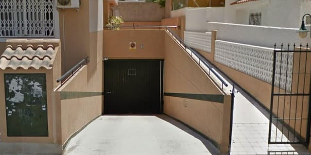 Garage te koop in Nueva Torrevieja, Torrevieja - € 8.500 (Ref: 9659376)