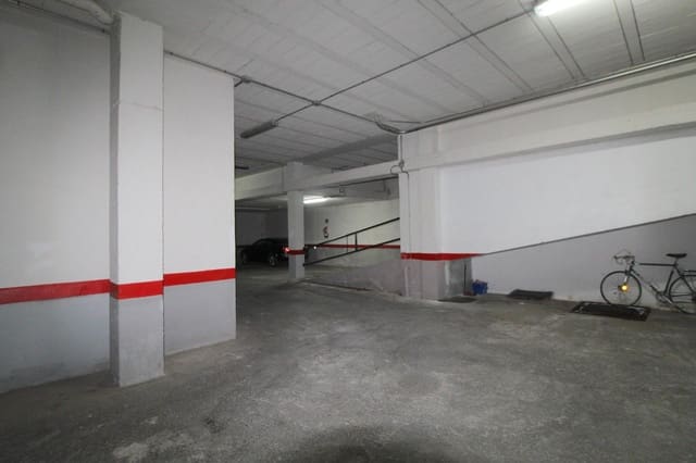 Garage te koop in Nueva Torrevieja, Torrevieja - € 8.500 (Ref: 9659376)
