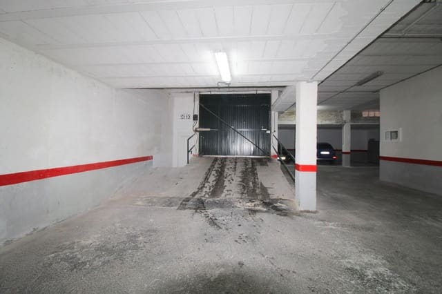 Garage te koop in Nueva Torrevieja, Torrevieja - € 8.500 (Ref: 9659376)