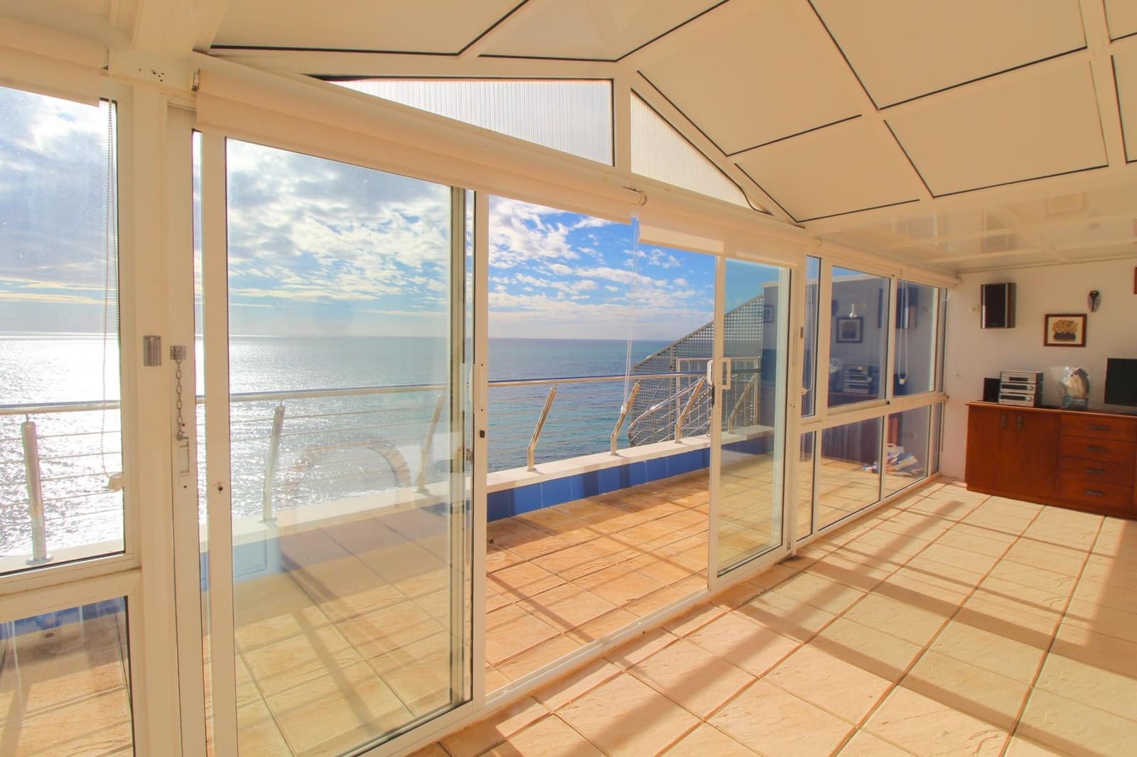 2 soveværelse Penthouse til salg i Torrevieja med swimmingpool garage - € 475.000 (Ref: 9677434)