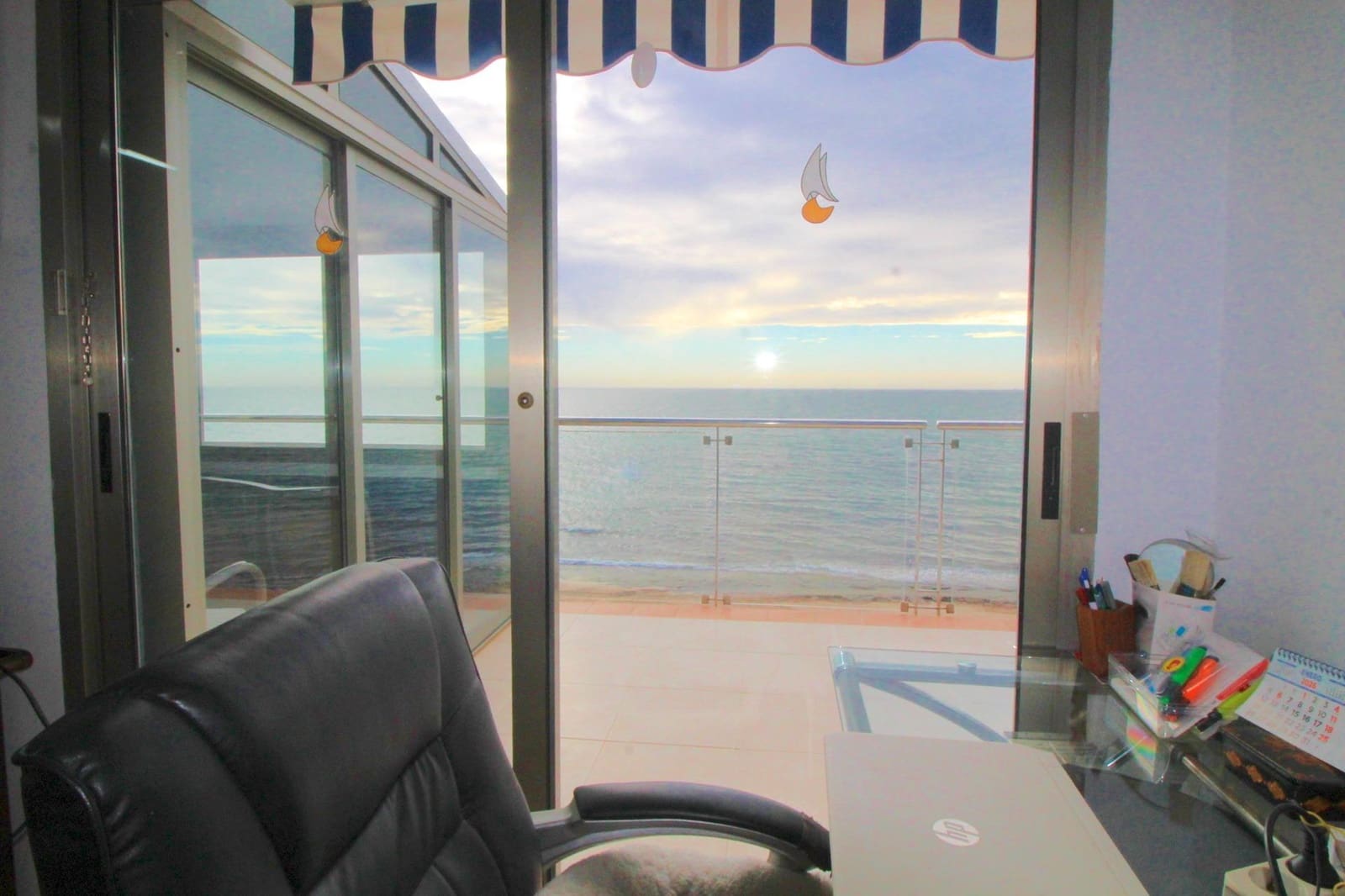 2 soveværelse Penthouse til salg i Torrevieja med swimmingpool garage - € 475.000 (Ref: 9677434)