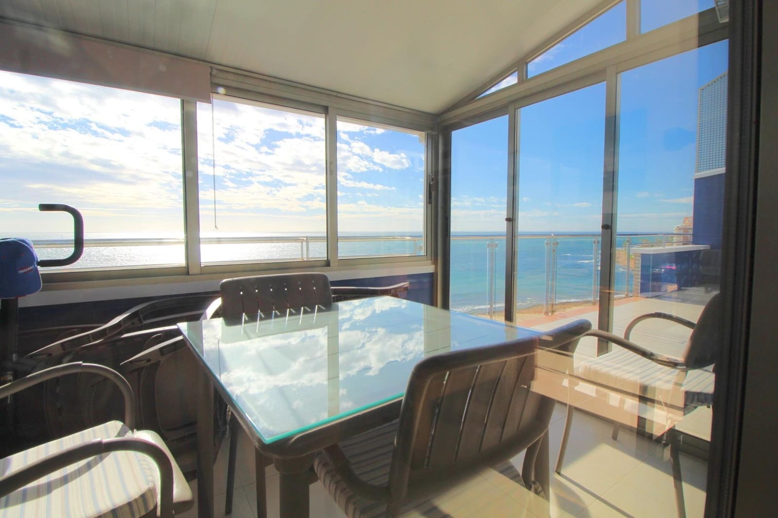 2 soveværelse Penthouse til salg i Torrevieja med swimmingpool garage - € 475.000 (Ref: 9677434)