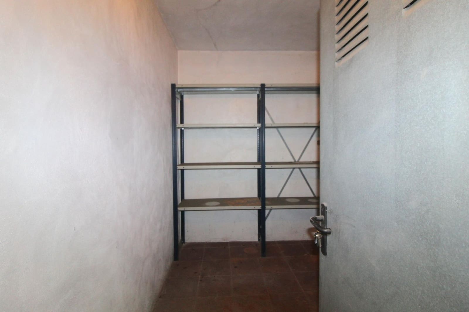 Garaje en Torrevieja en venta - 8.000 € (Ref: 9741712)