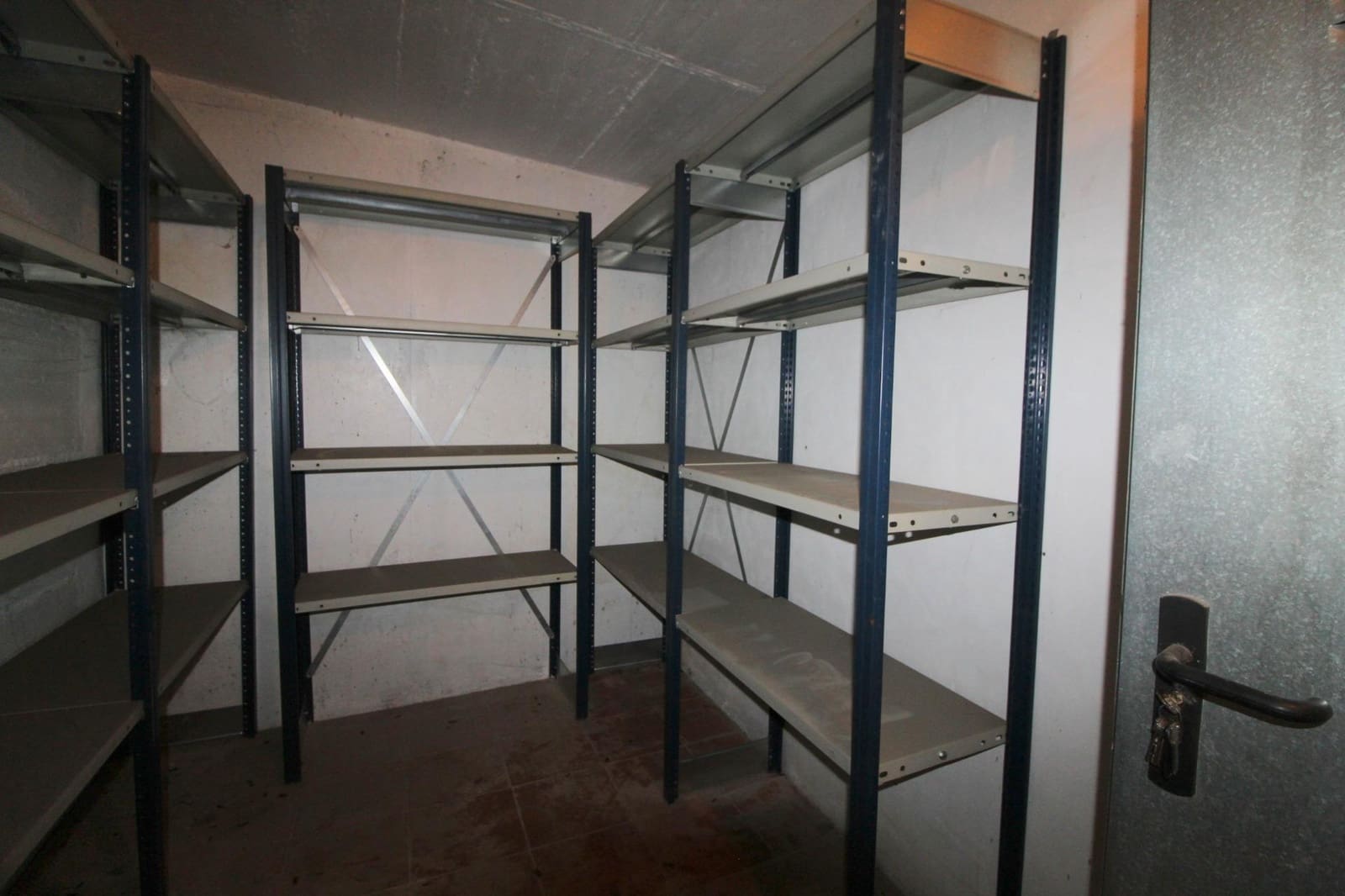 Garaje en Torrevieja en venta - 8.000 € (Ref: 9741712)