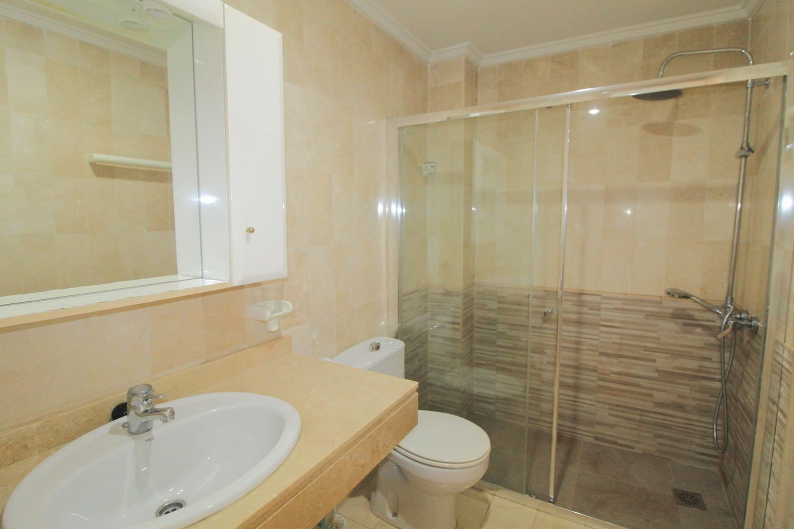 3 chambre Appartement à vendre à Torrevieja - 220 000 € (Ref: 9949752)