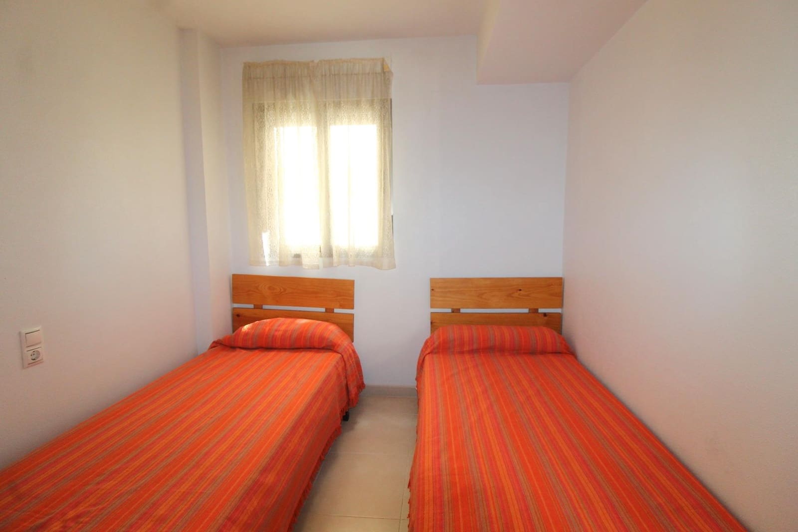 2 camera da letto Appartamento in vendita in Torrevieja con piscina garage - 185.000 € (Rif: 9966628)