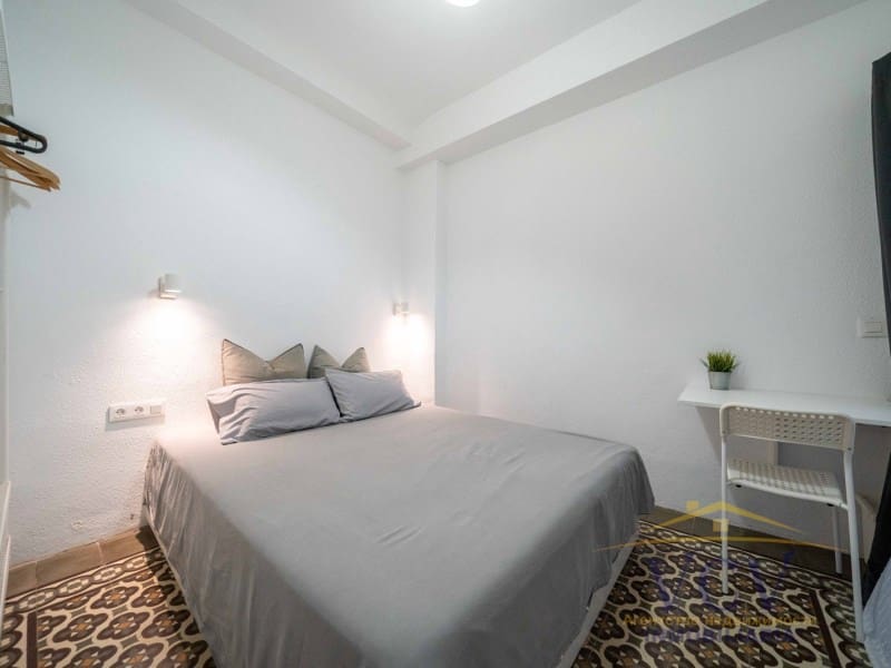 2 soveværelse Lejlighed til salg i Alicante by - € 249.000 (Ref: 10004115)